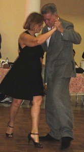 Ana Maria baila com Raimundo
